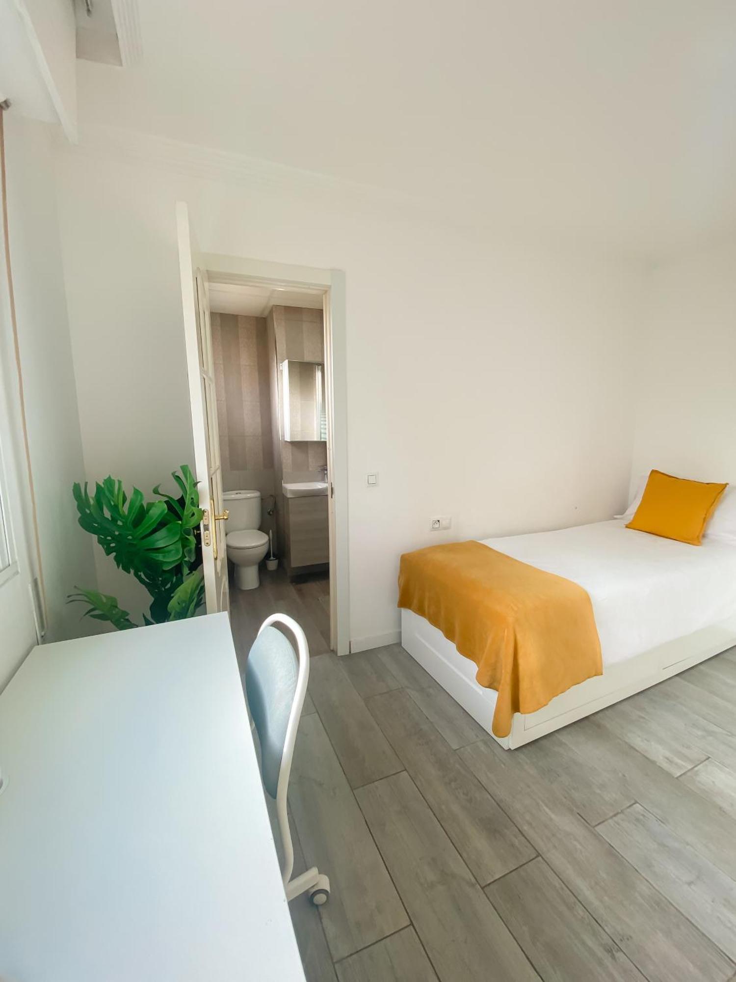 3 Rooms Y 3 Baths Y Aparcamiento Catedral มาลากา ภายนอก รูปภาพ